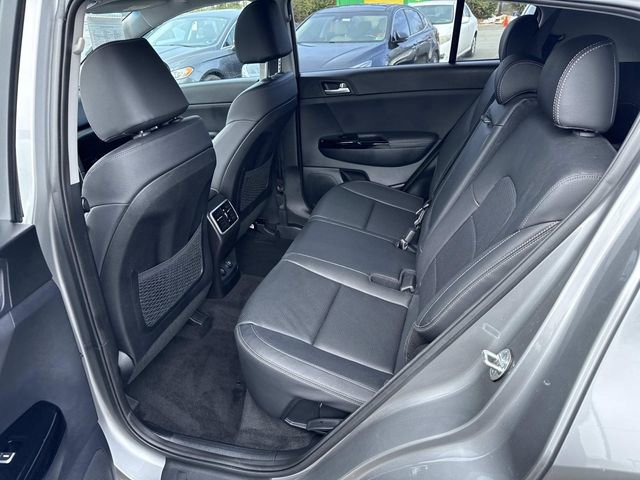 Used 2022 Kia Sportage EX w/ EX Technology Package image 17