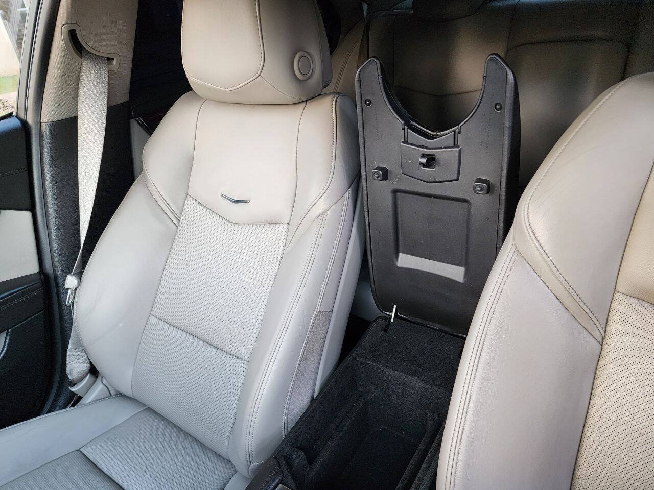 Used 2013 Cadillac ATS Luxury w/ Cold Weather Package RWD image 33