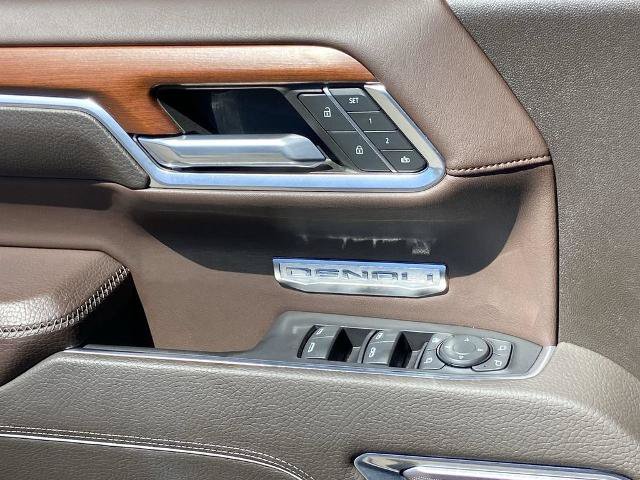 Used 2022 GMC Sierra 1500 Denali w/ Denali Reserve Package AWD/4WD image 20