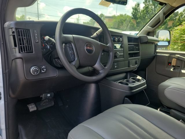 New 2026 GMC Savana 2500 w/ Driver Convenience Package RWD image 20