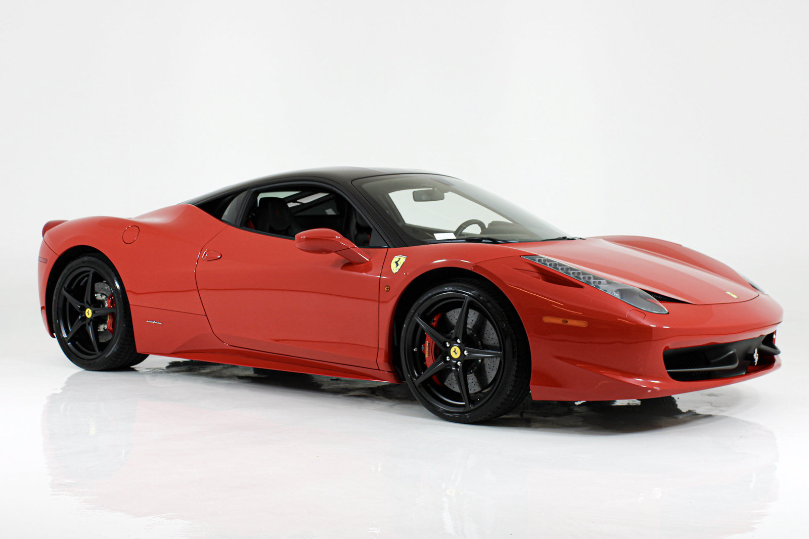 Certified 2015 Ferrari 458 Italia Coupe RWD image 8