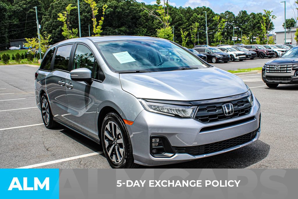 Used 2025 Honda Odyssey EX-L image 3