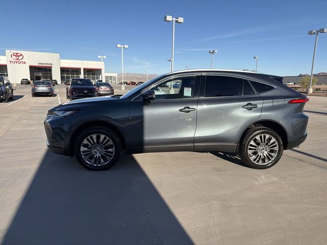 Certified 2024 Toyota Venza XLE image 8