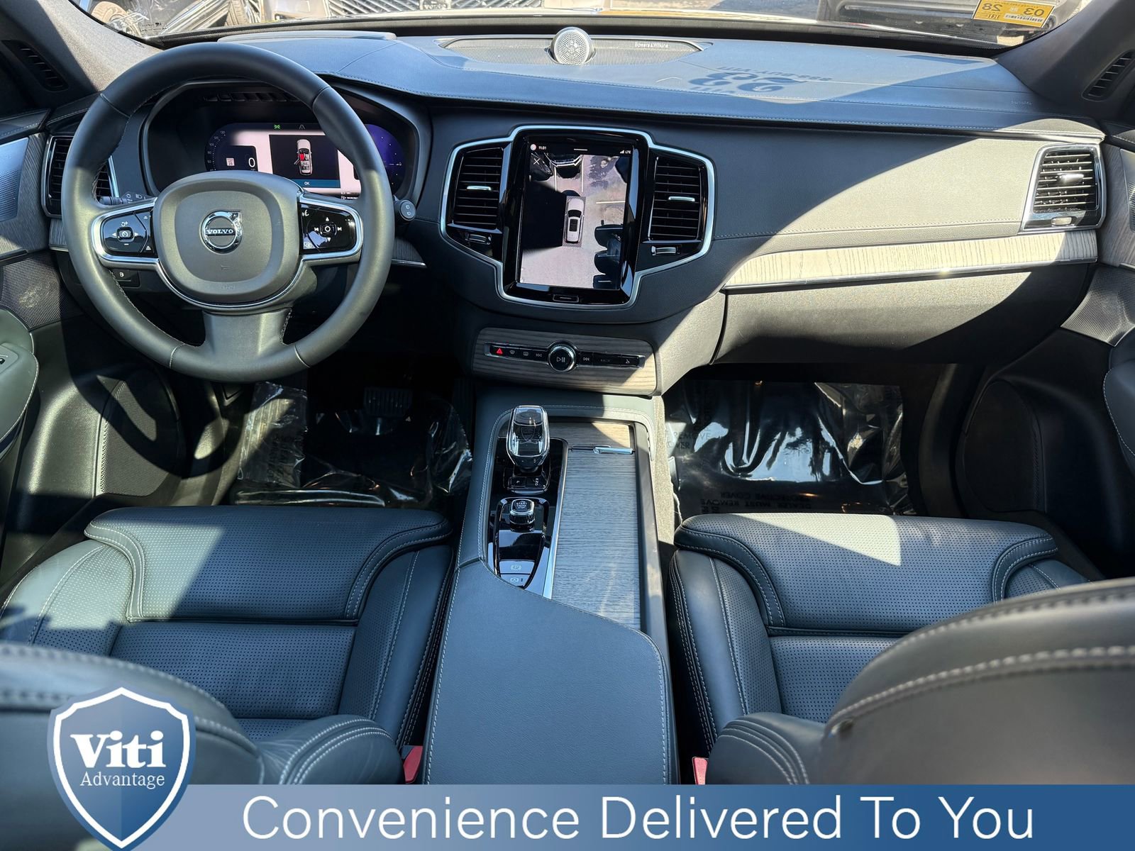 Certified 2023 Volvo XC90 T8 Ultimate w/ Protection Package Premier image 2