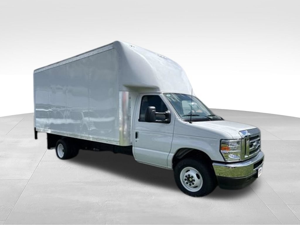 New 2025 Ford E-450 and Econoline 450 Super Duty w/ Power Equipment Group RWD image 13