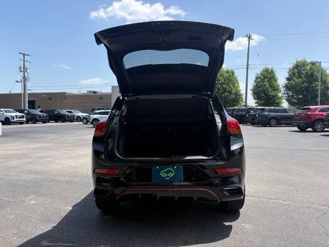 Used 2023 Buick Encore GX Select w/ Sport Touring Package FWD image 6