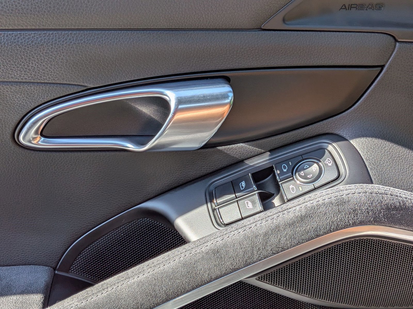 Certified 2017 Porsche 911 Carrera GTS image 15