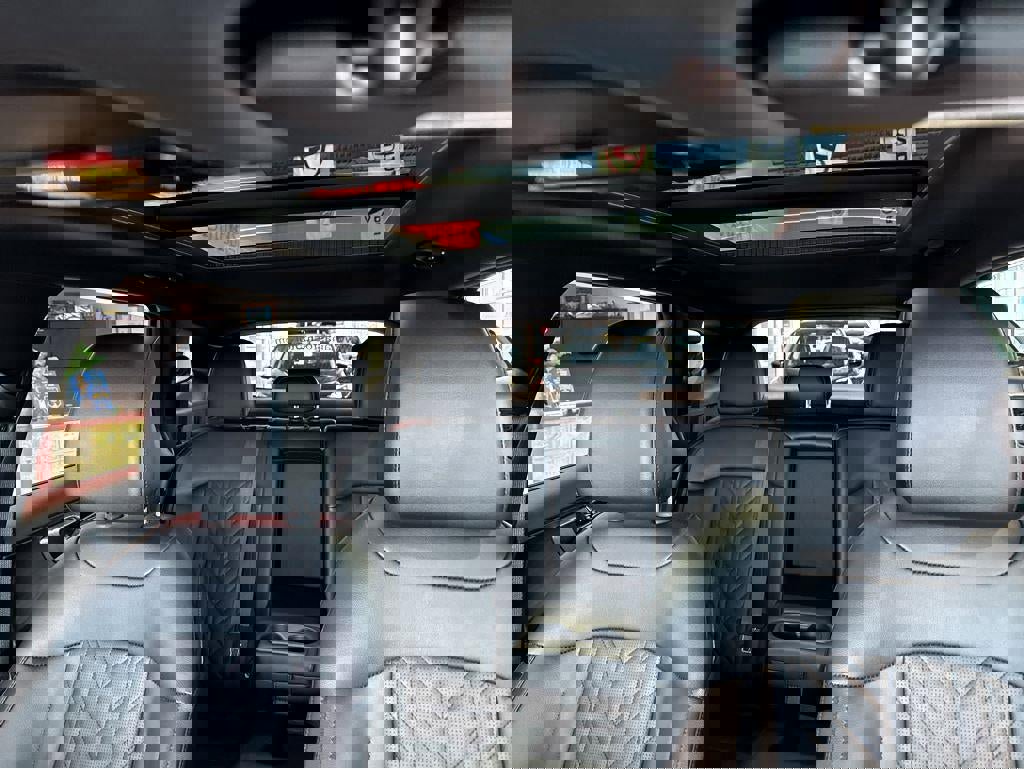 Used 2025 Kia Sportage X-Line w/ Premium Package image 32