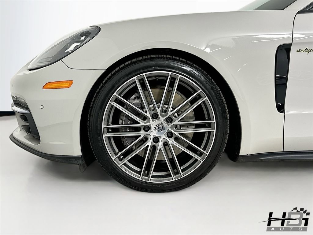 Used 2018 Porsche Panamera 4 image 18