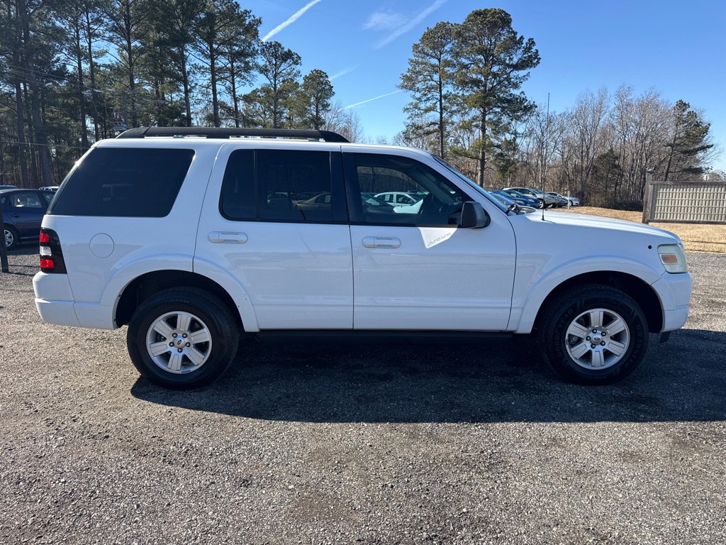 Used 2010 Ford Explorer XLT AWD/4WD image 11