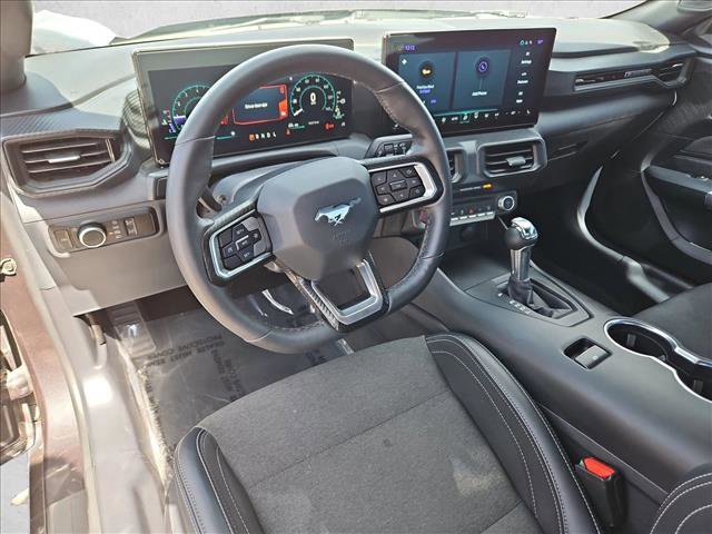 Used 2024 Ford Mustang Coupe image 10