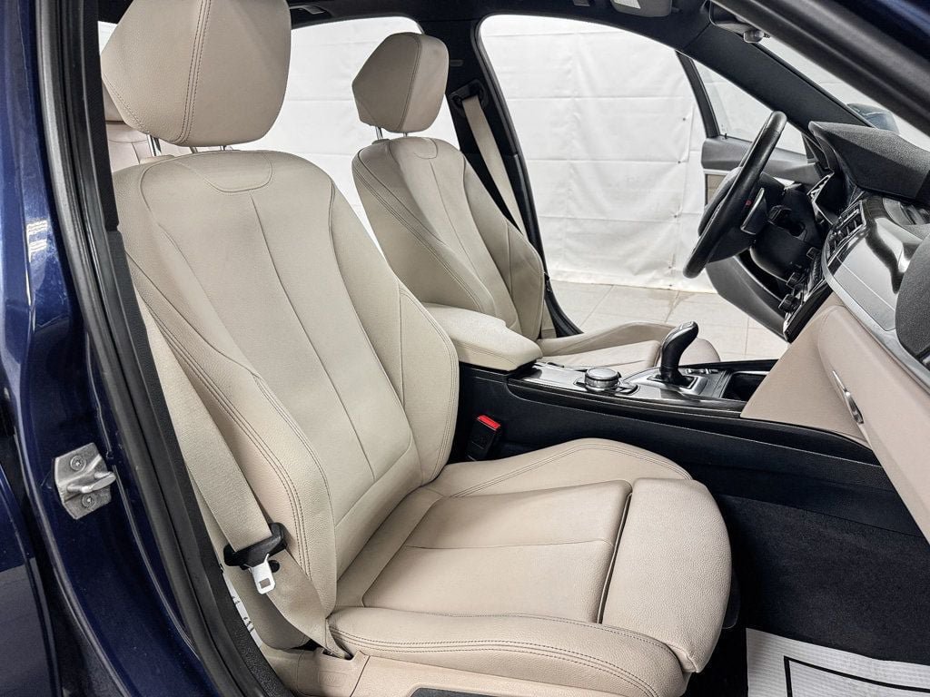 Used 2016 BMW 328i xDrive Sedan AWD/4WD image 12
