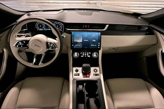 New 2026 Jaguar F-PACE R-Dynamic S image 6