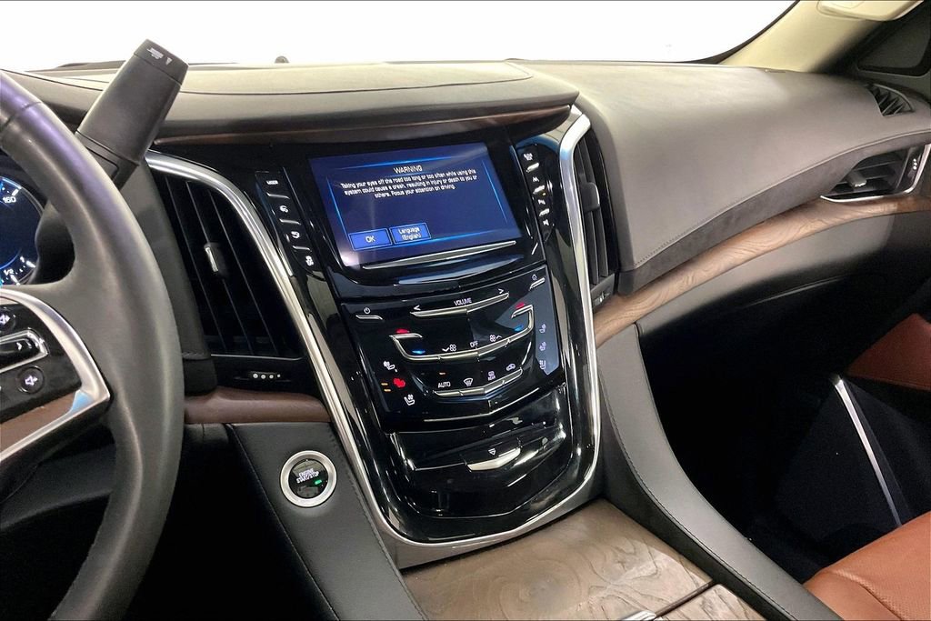 Used 2017 Cadillac Escalade Premium Luxury image 9