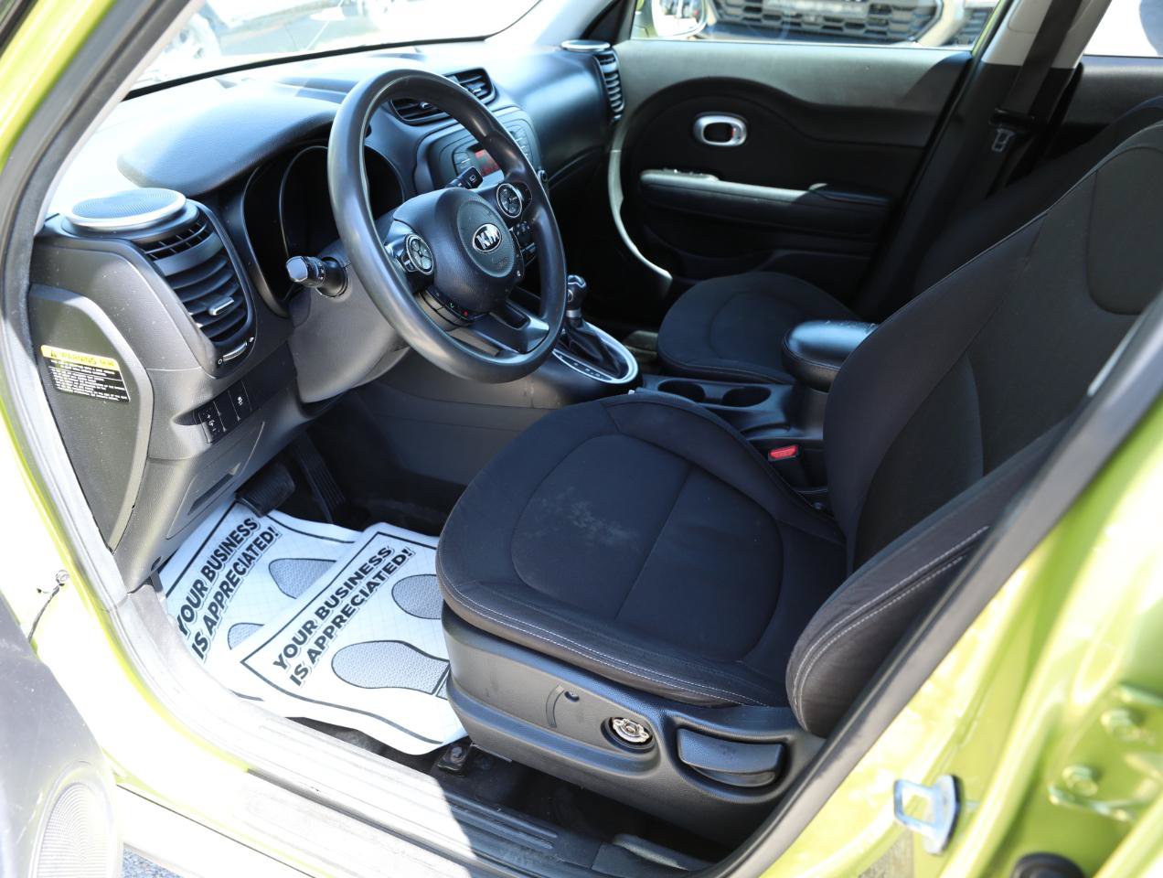 Used 2016 Kia Soul FWD image 16