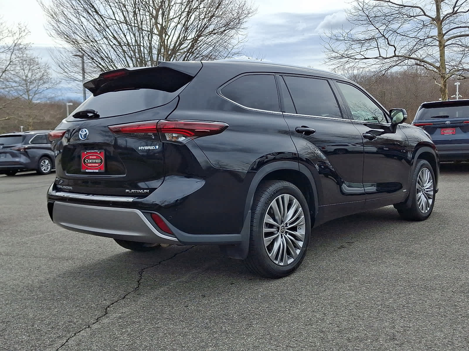 Used 2024 Toyota Highlander Platinum image 5