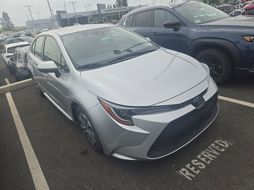 Used 2021 Toyota Corolla LE image 1