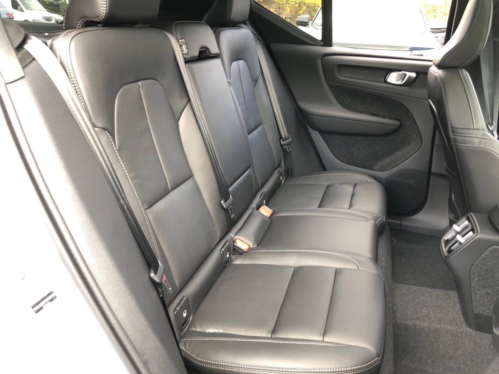 New 2026 Volvo XC40 B5 Plus w/ Protection Package Premier AWD/4WD image 35