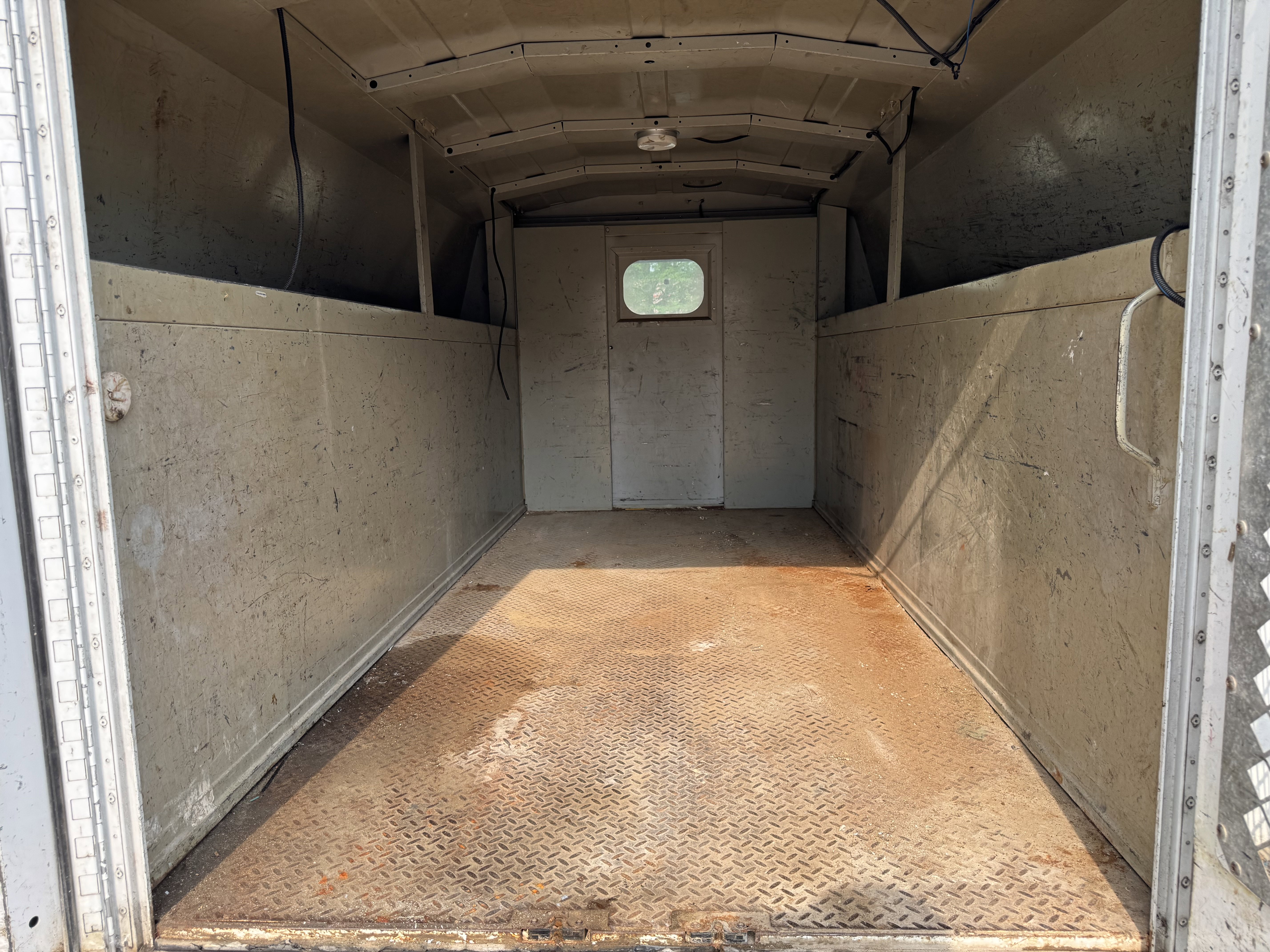 Used 2009 Ford E-350 and Econoline 350 Super Duty image 13