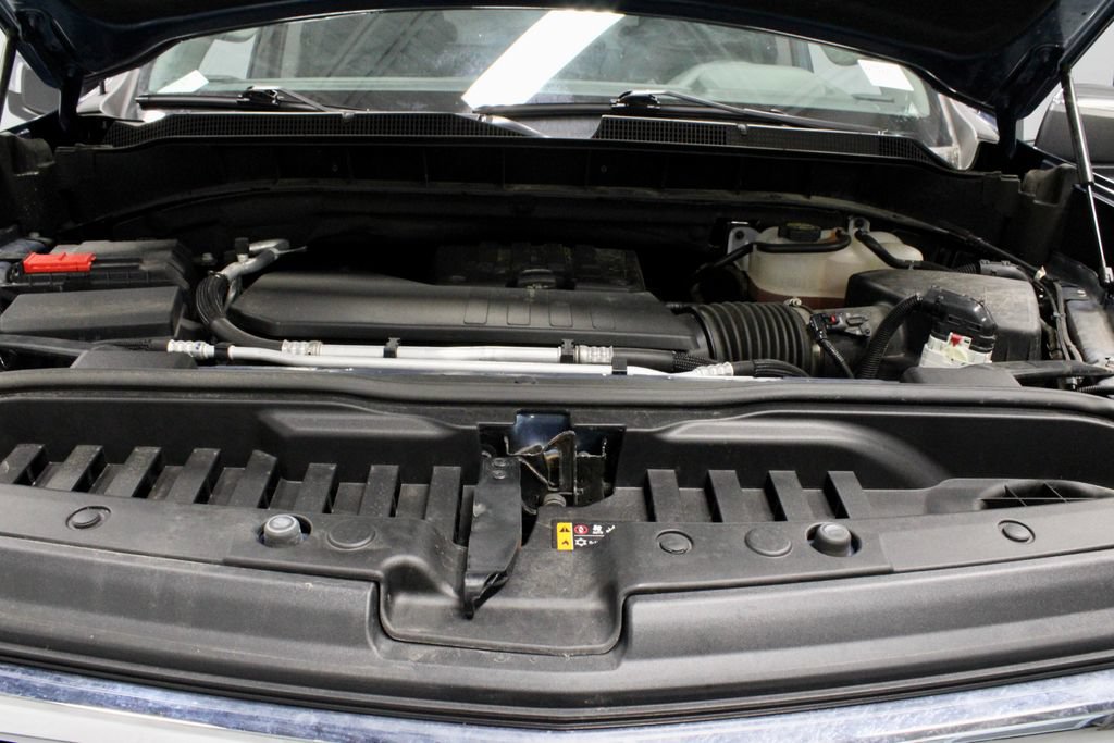 Used 2024 Chevrolet Silverado 1500 LT AWD/4WD image 16