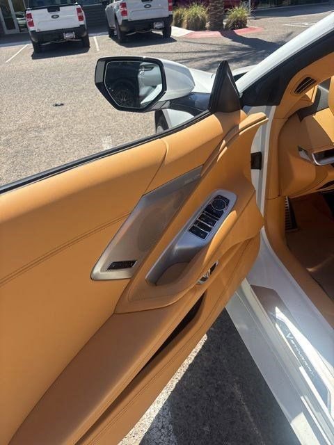 Used 2023 Chevrolet Corvette Stingray Premium Conv w/ Z51 Performance Package image 18