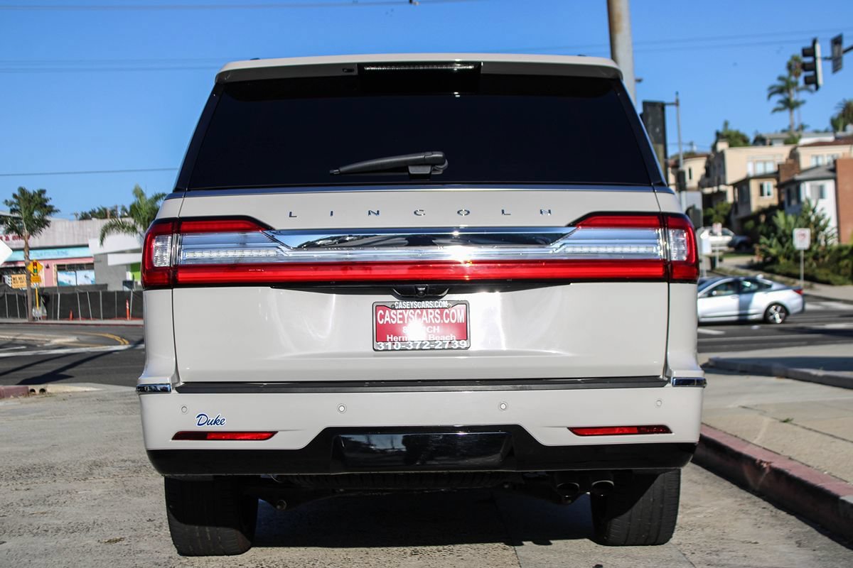 Used 2020 Lincoln Navigator L Reserve w/ Equipment Group 208A Reserve AWD/4WD image 5