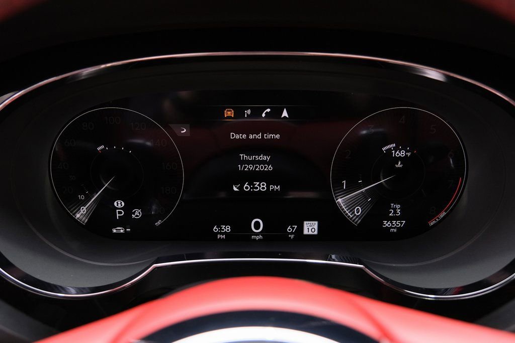 Used 2023 Bentley Bentayga image 15