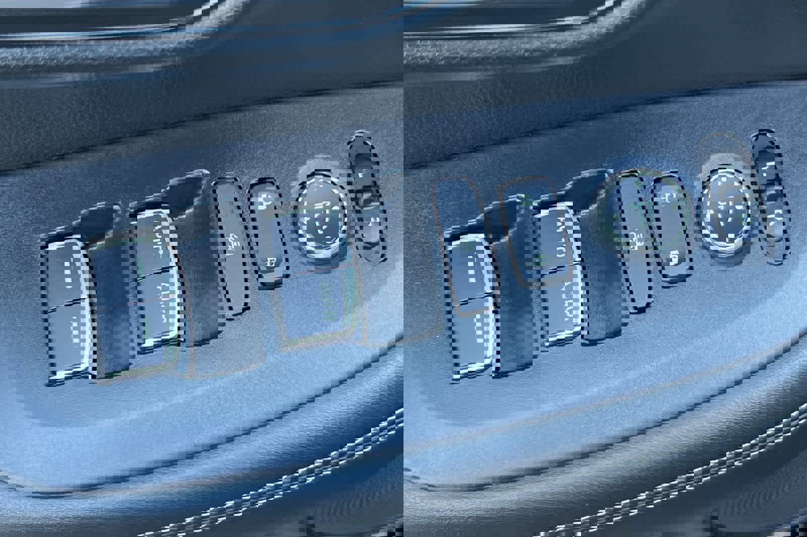 New 2026 Honda HR-V EX-L image 15