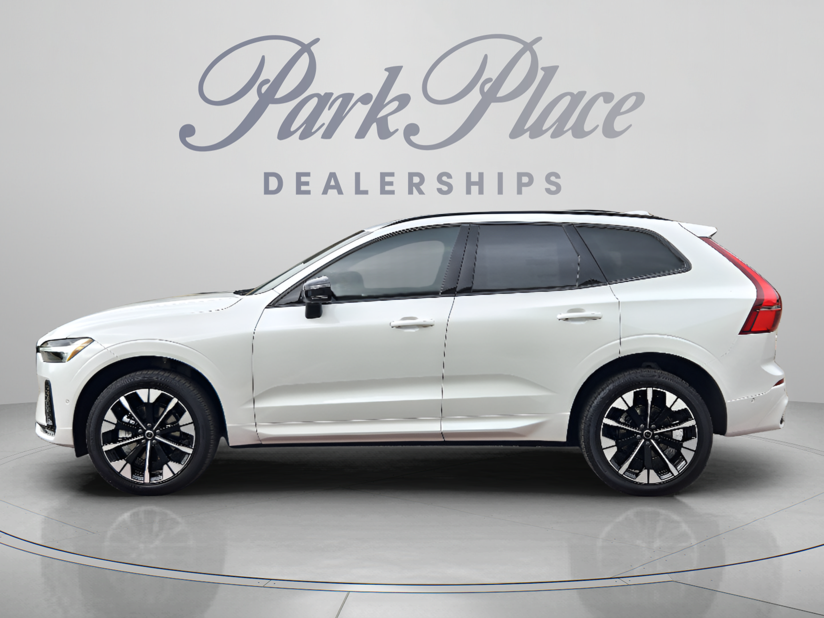 Used 2026 Volvo XC60 B5 Plus w/ Protection Package Premier AWD/4WD image 2