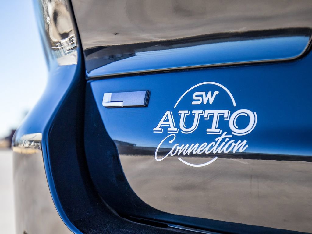 Used 2022 Jeep Grand Cherokee L Limited image 11