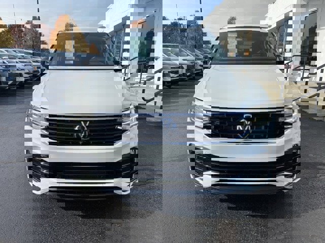 Used 2023 Volkswagen Tiguan SE R-Line image 7