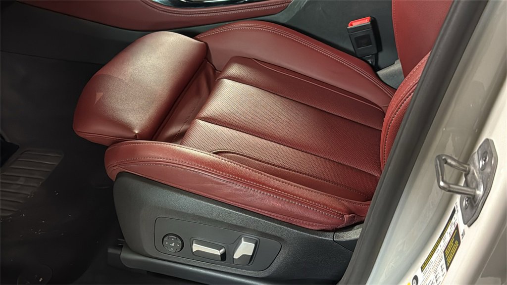 Used 2023 BMW X4 xDrive30i w/ Convenience Package image 28