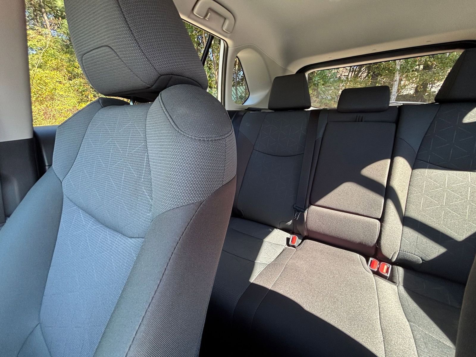 Used 2025 Toyota RAV4 XLE image 39