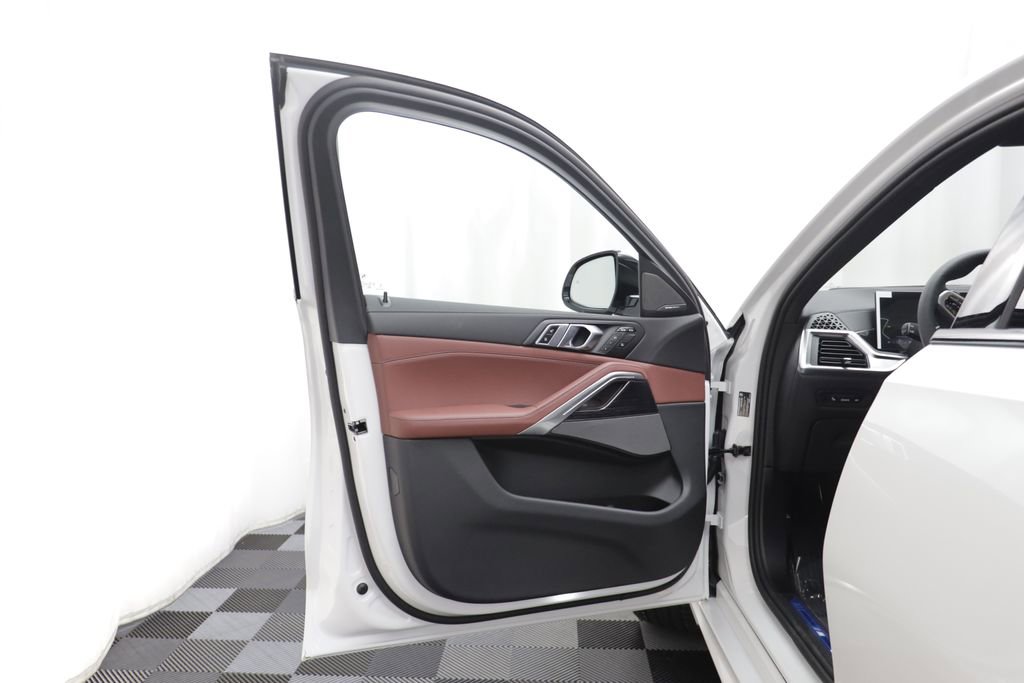 New 2027 BMW X6 xDrive40i AWD/4WD image 5