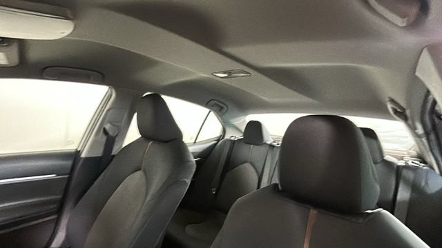 Used 2019 Toyota Camry LE FWD image 12