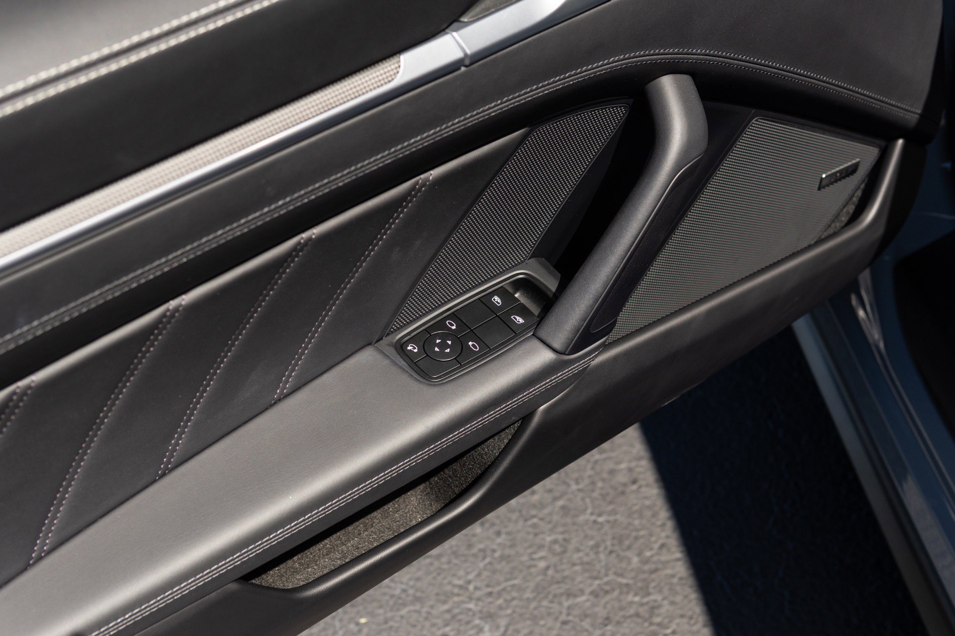 Used 2023 Porsche 911 Turbo S image 30