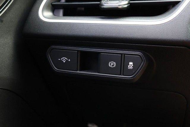 Used 2025 Kia K4 FWD image 18