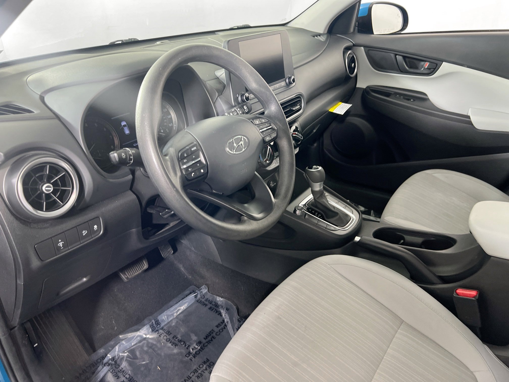 Used 2022 Hyundai Kona SEL w/ Cargo Package image 9
