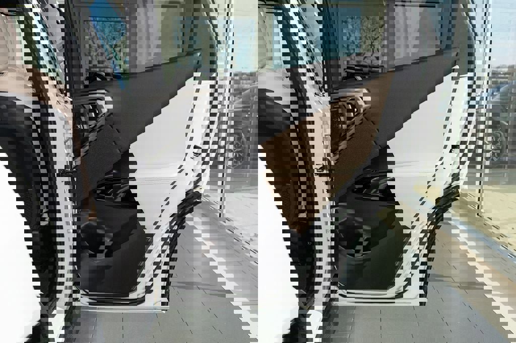 New 2026 BMW X3 xDrive30 w/ Premium Package image 27