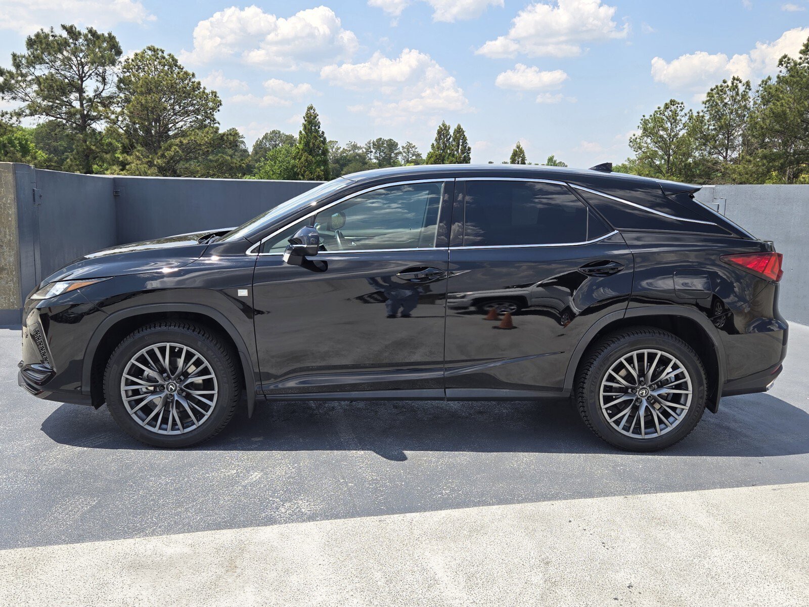 Used 2020 Lexus RX 350 F Sport w/ Accessory Package AWD/4WD image 2