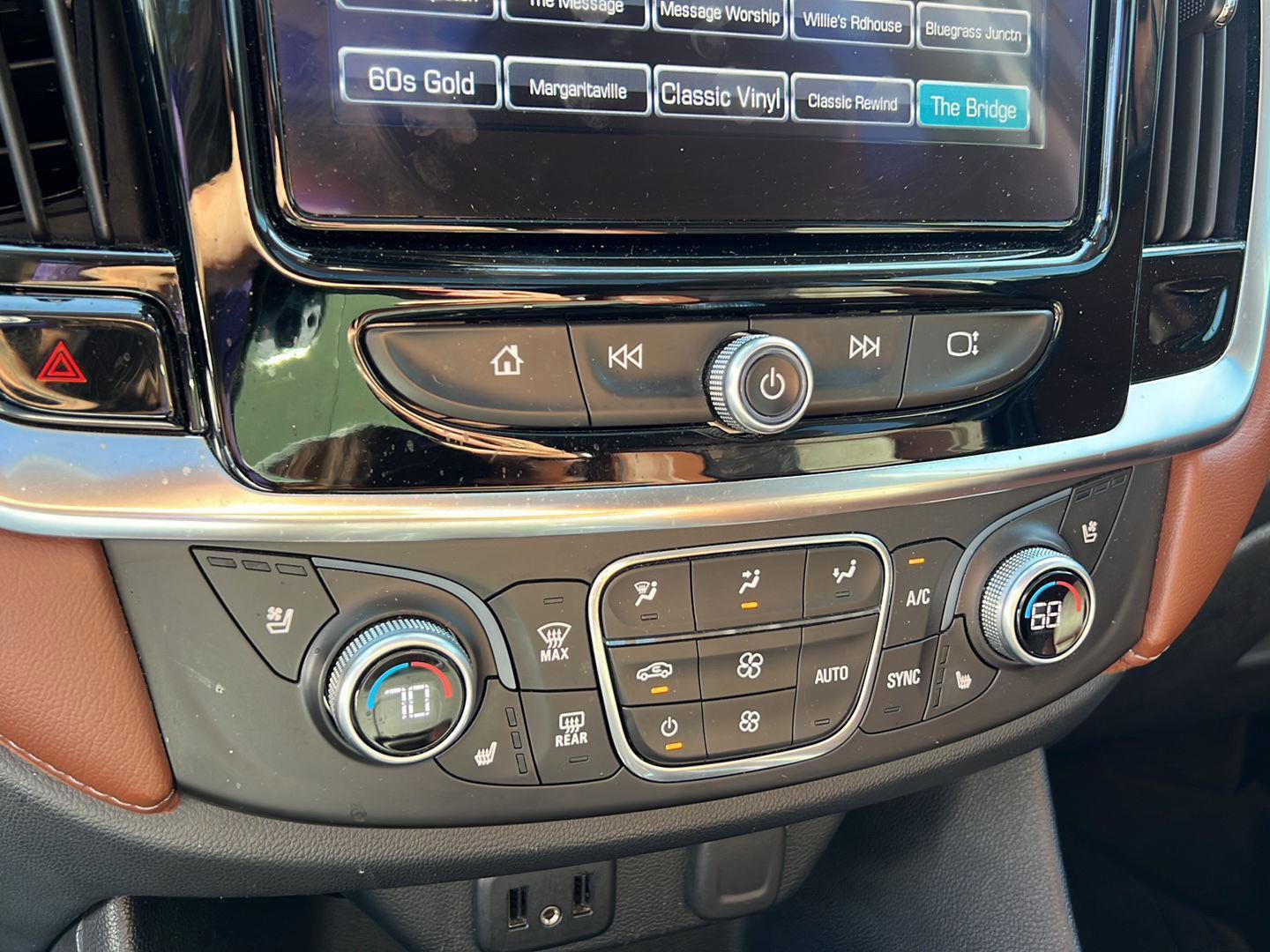 Used 2018 Chevrolet Traverse High Country AWD/4WD image 20