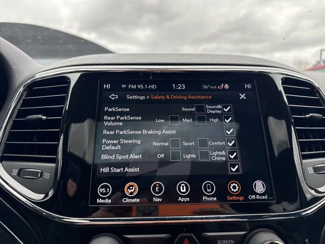 Used 2021 Jeep Grand Cherokee Limited w/ Trailer Tow Group IV image 35