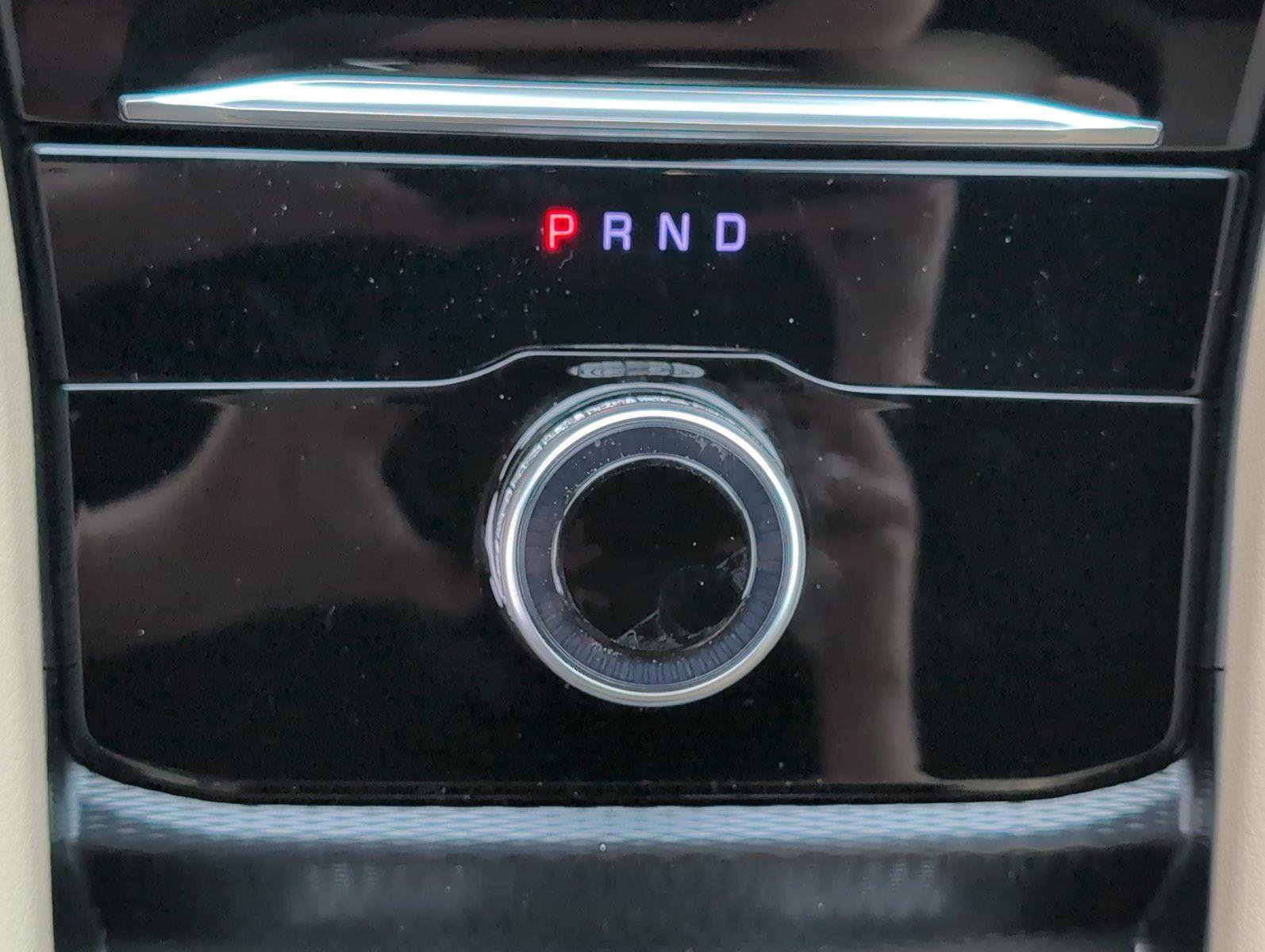 New 2026 Jeep Grand Cherokee Limited w/ Luxury Tech Group II RWD image 24