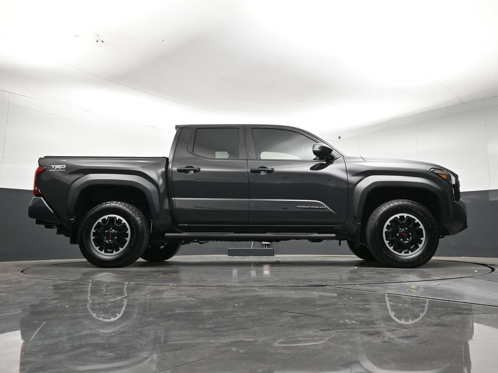 Used 2024 Toyota Tacoma TRD Off-Road w/ TRD Off Road Upgrade Package AWD/4WD image 28
