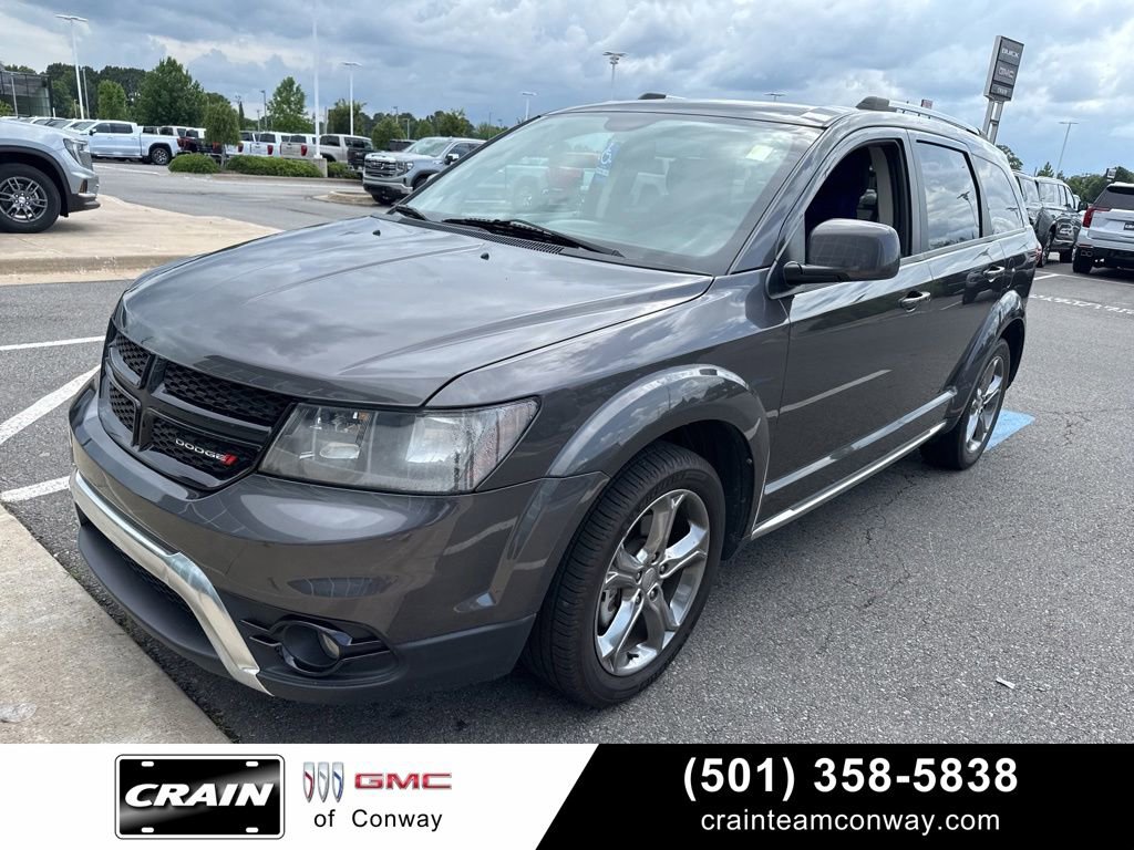 Used 2017 Dodge Journey Crossroad FWD video 1