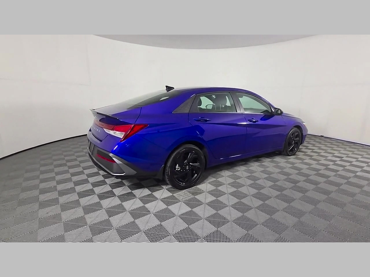 Used 2026 Hyundai Elantra Sport FWD image 38