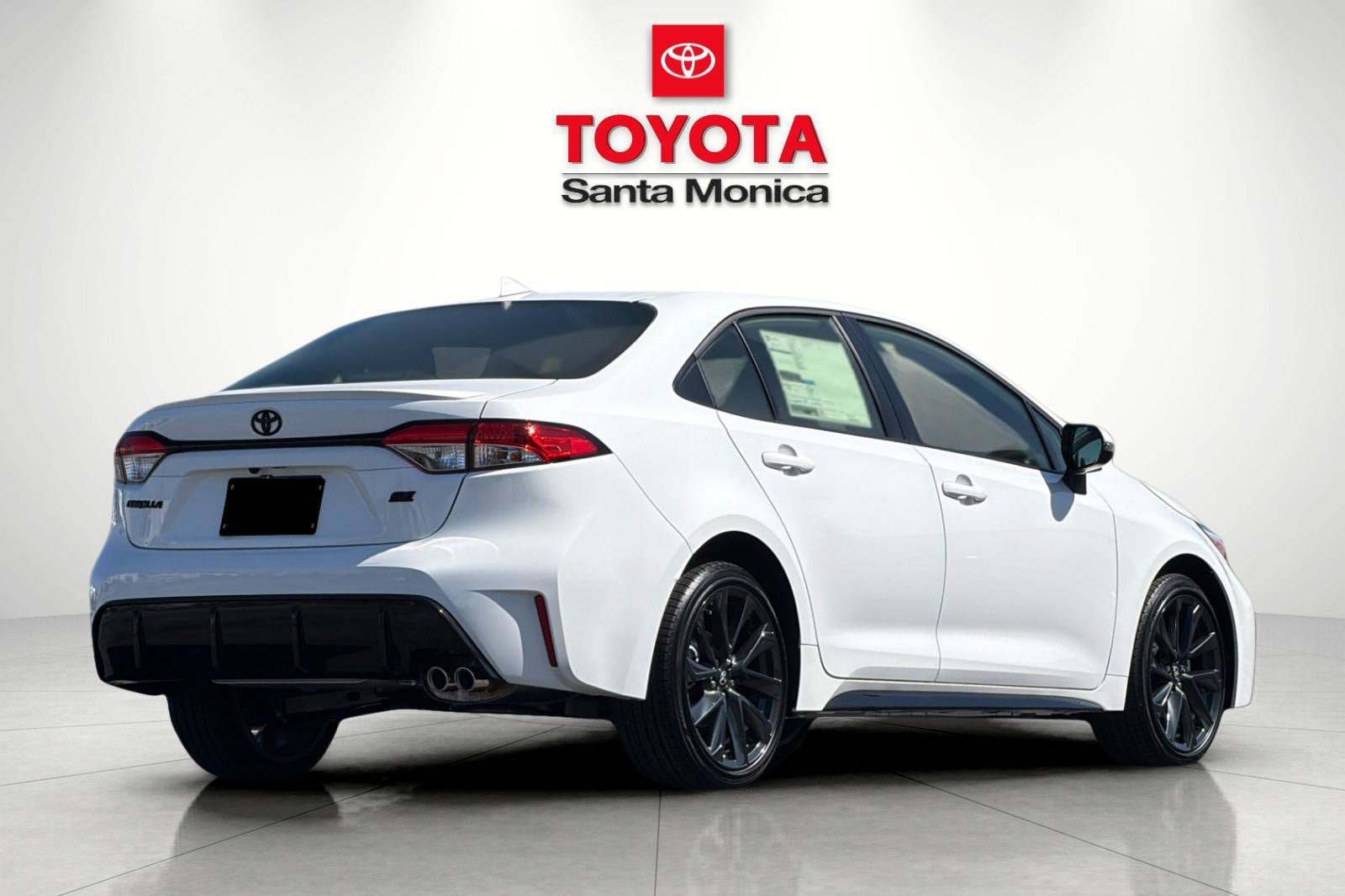 New 2027 Toyota Corolla SE FWD image 3