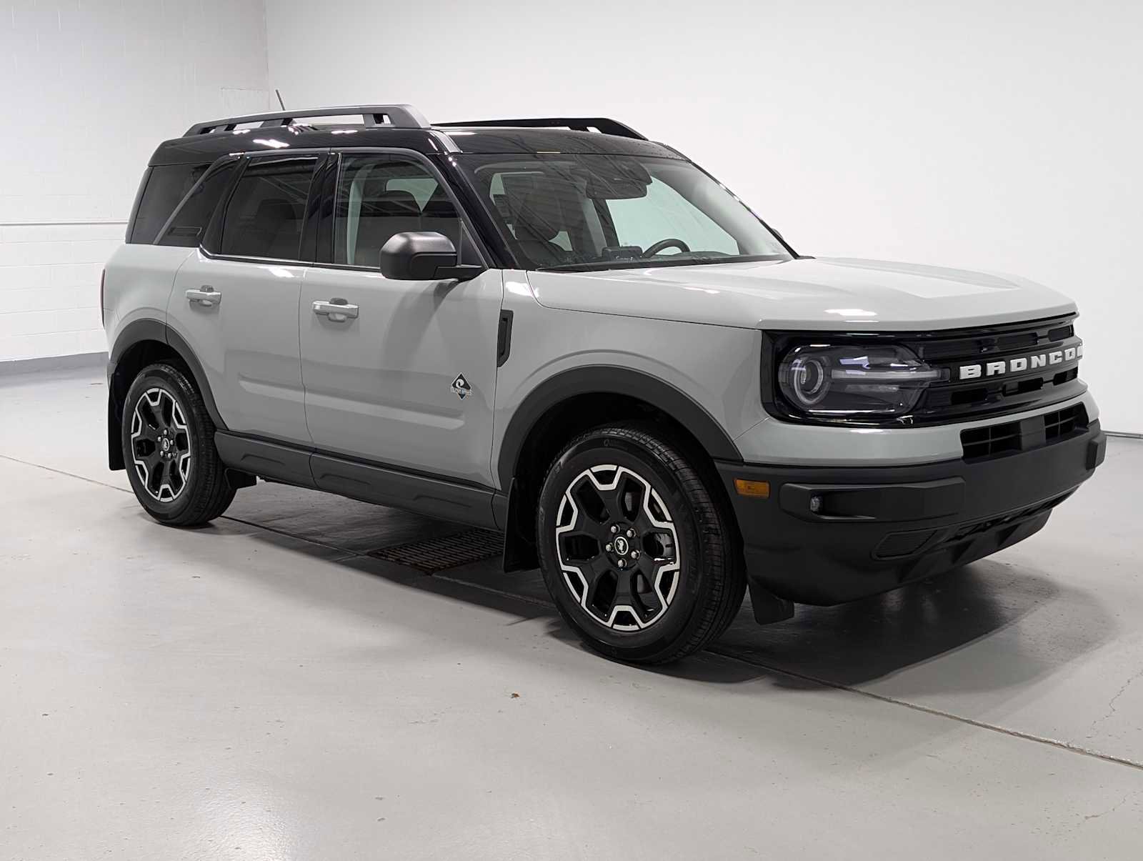 Used 2022 Ford Bronco Sport Outer Banks w/ Tech Package image 6