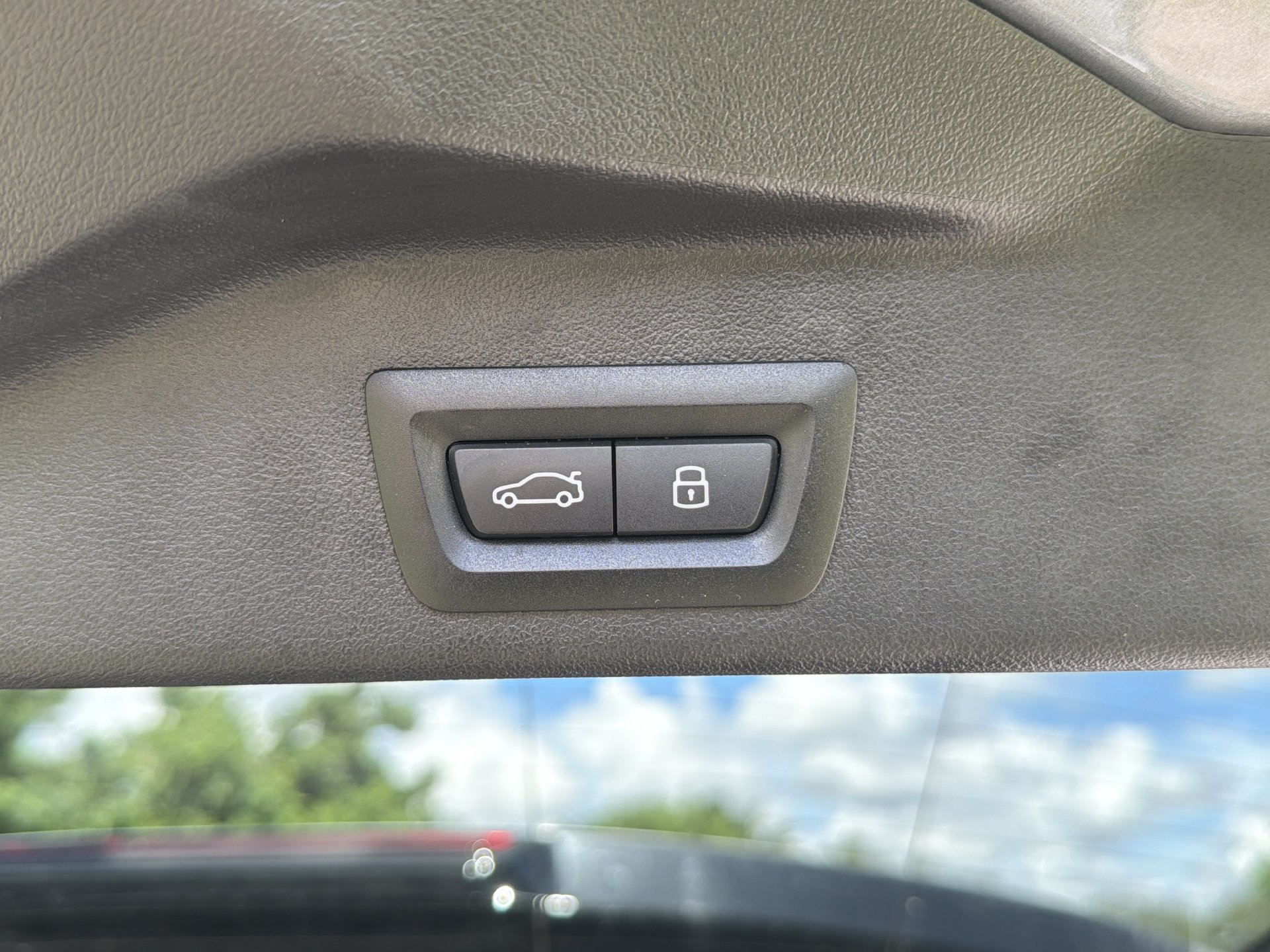 Used 2025 BMW X5 xDrive40i AWD/4WD image 13