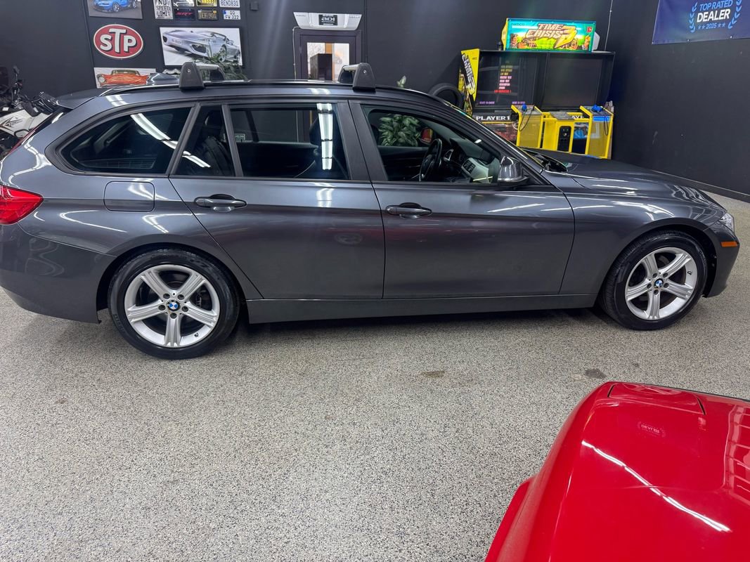 Used 2014 BMW 328i xDrive Wagon AWD/4WD image 6